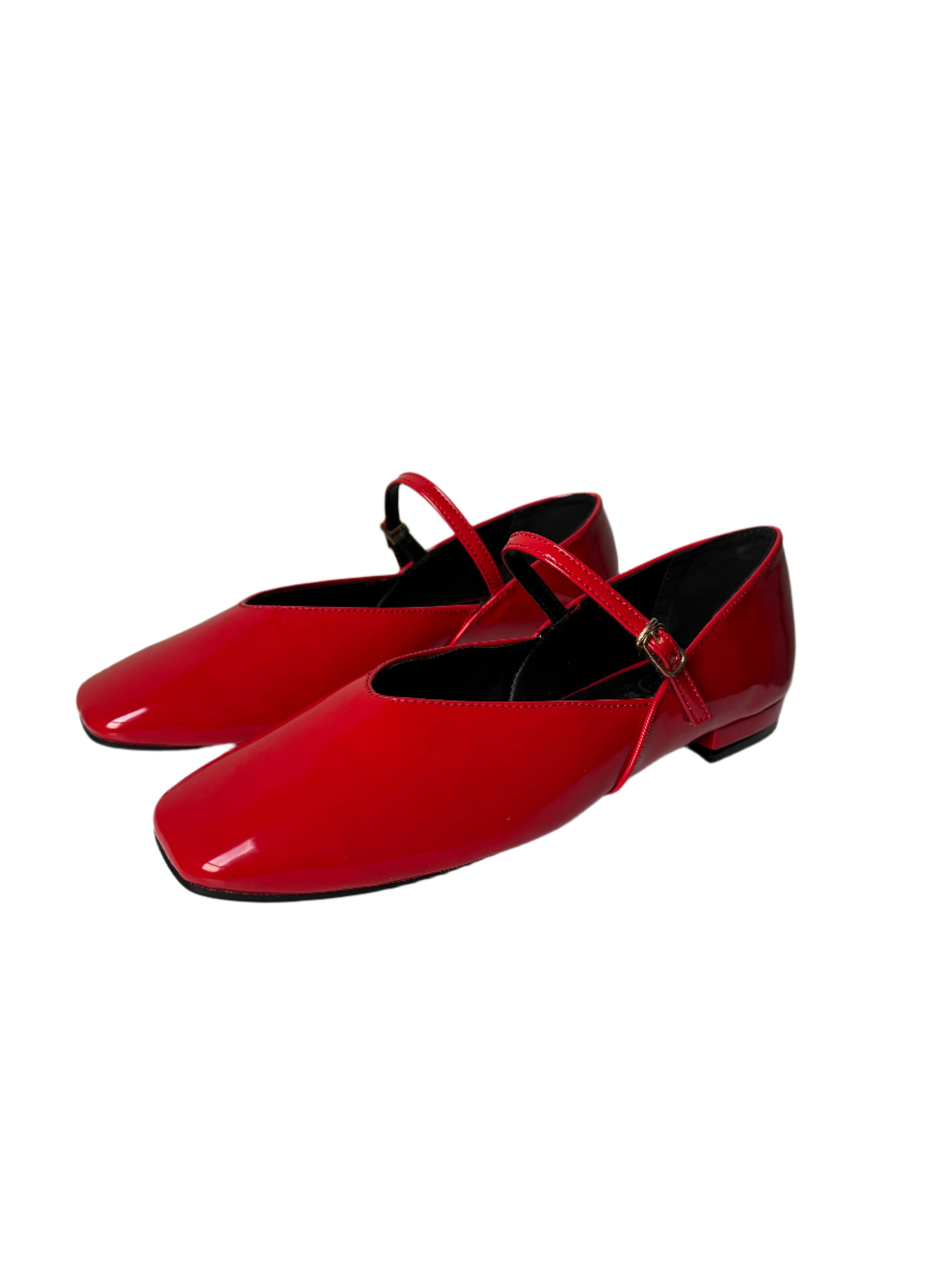 BALLET FLATS- RED