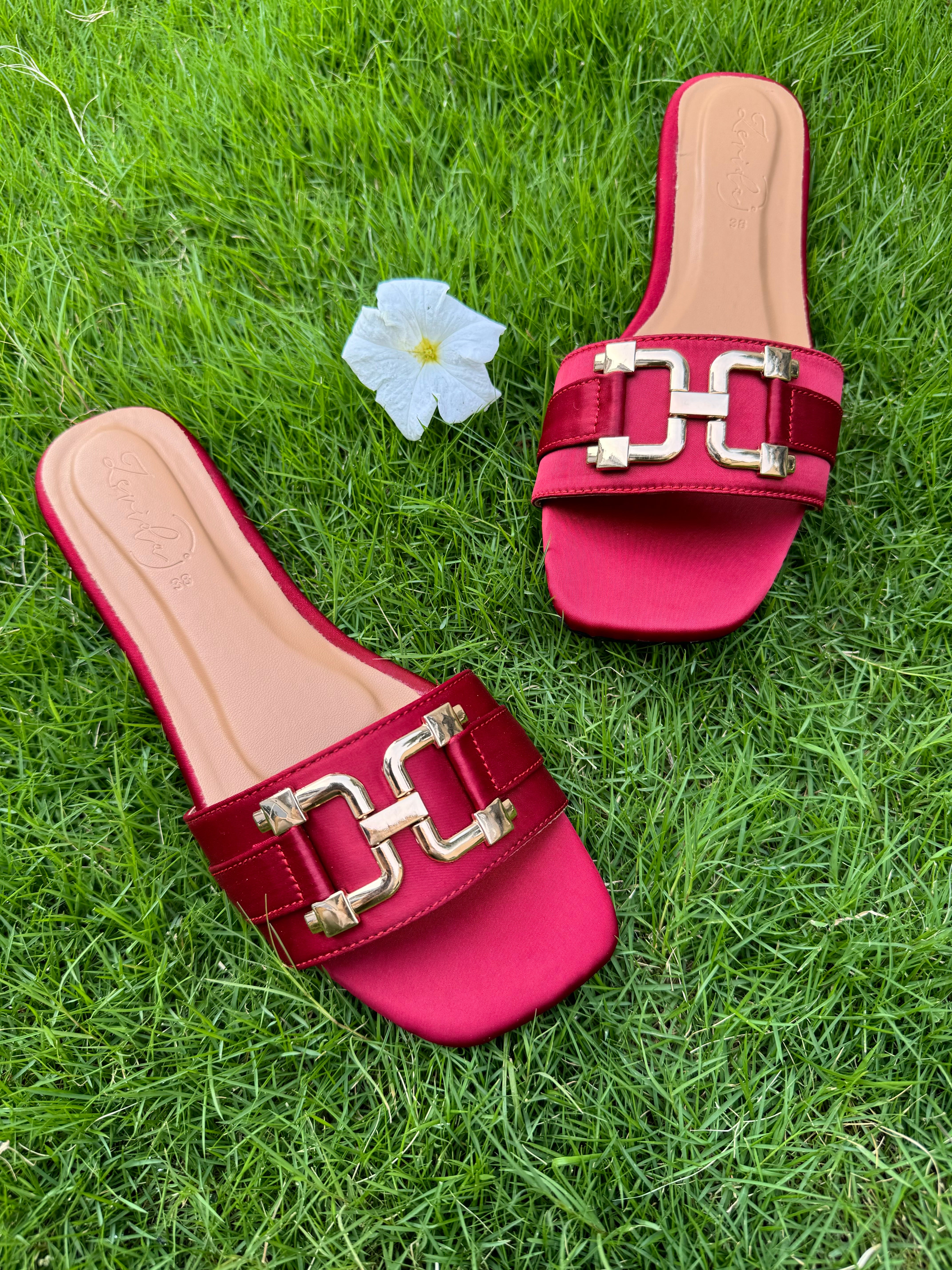 MAROON SUMMER SLIDES