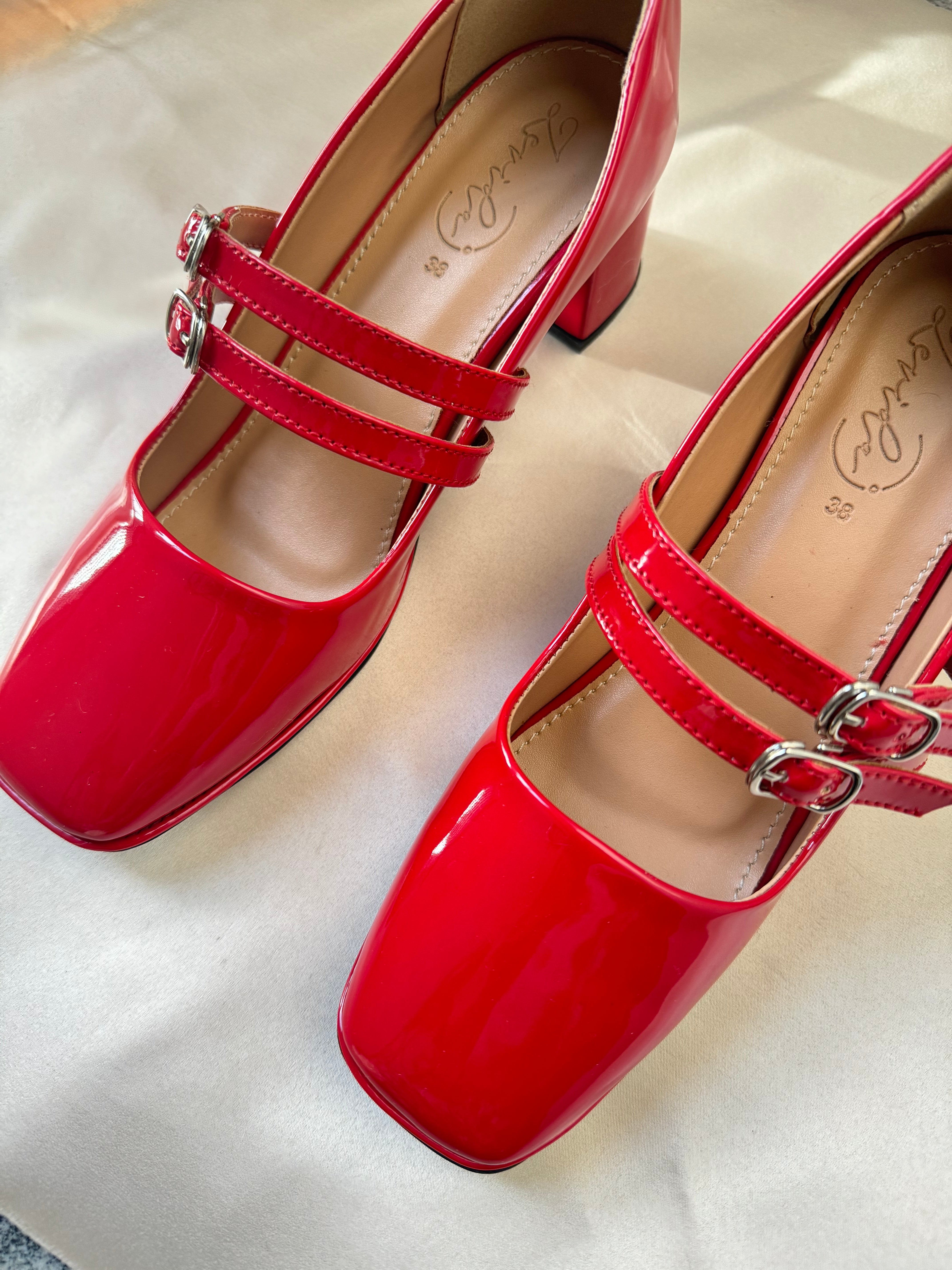 MARY JANE RED - BLOCK HEELS