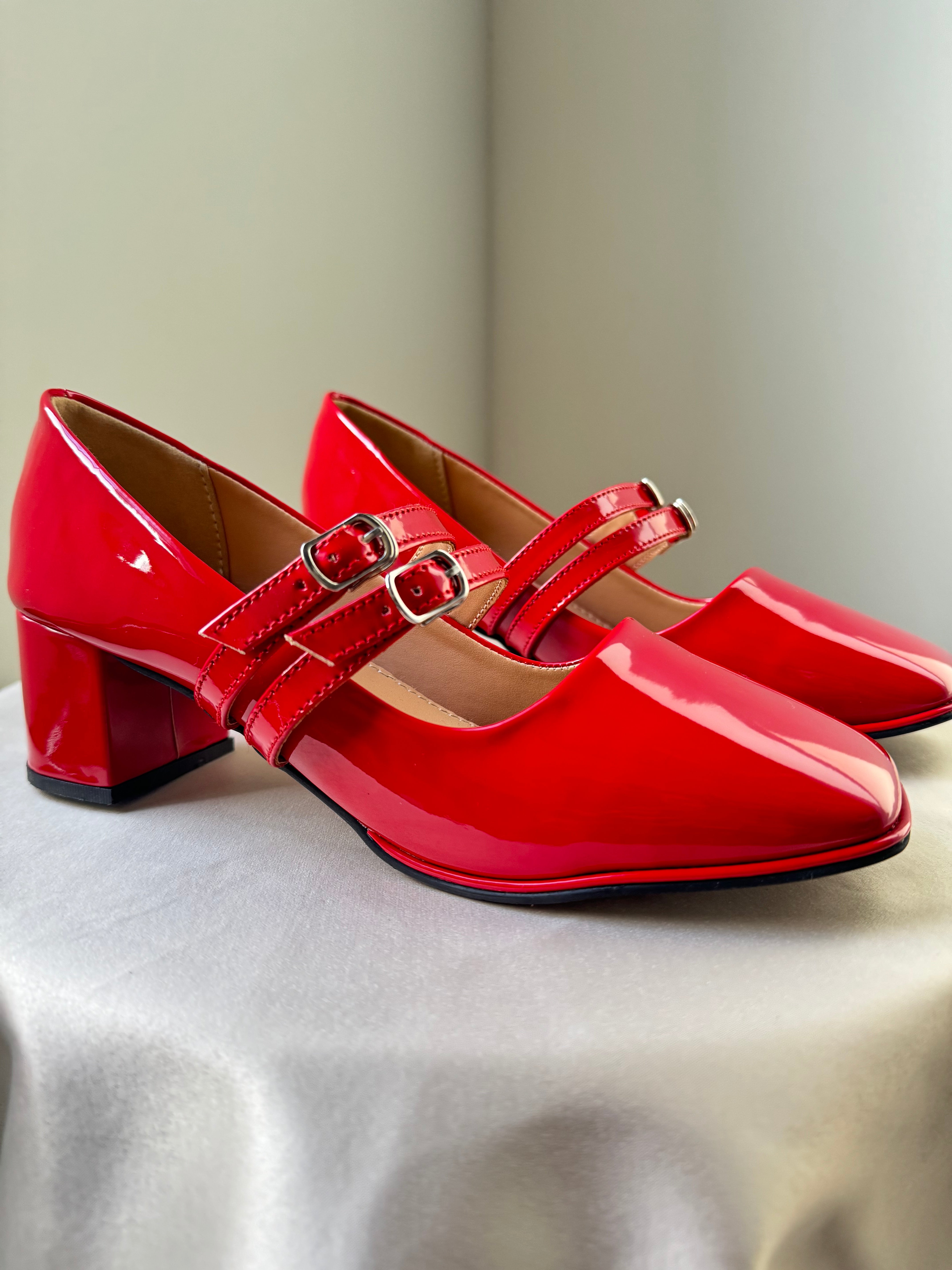 MARY JANE RED - BLOCK HEELS