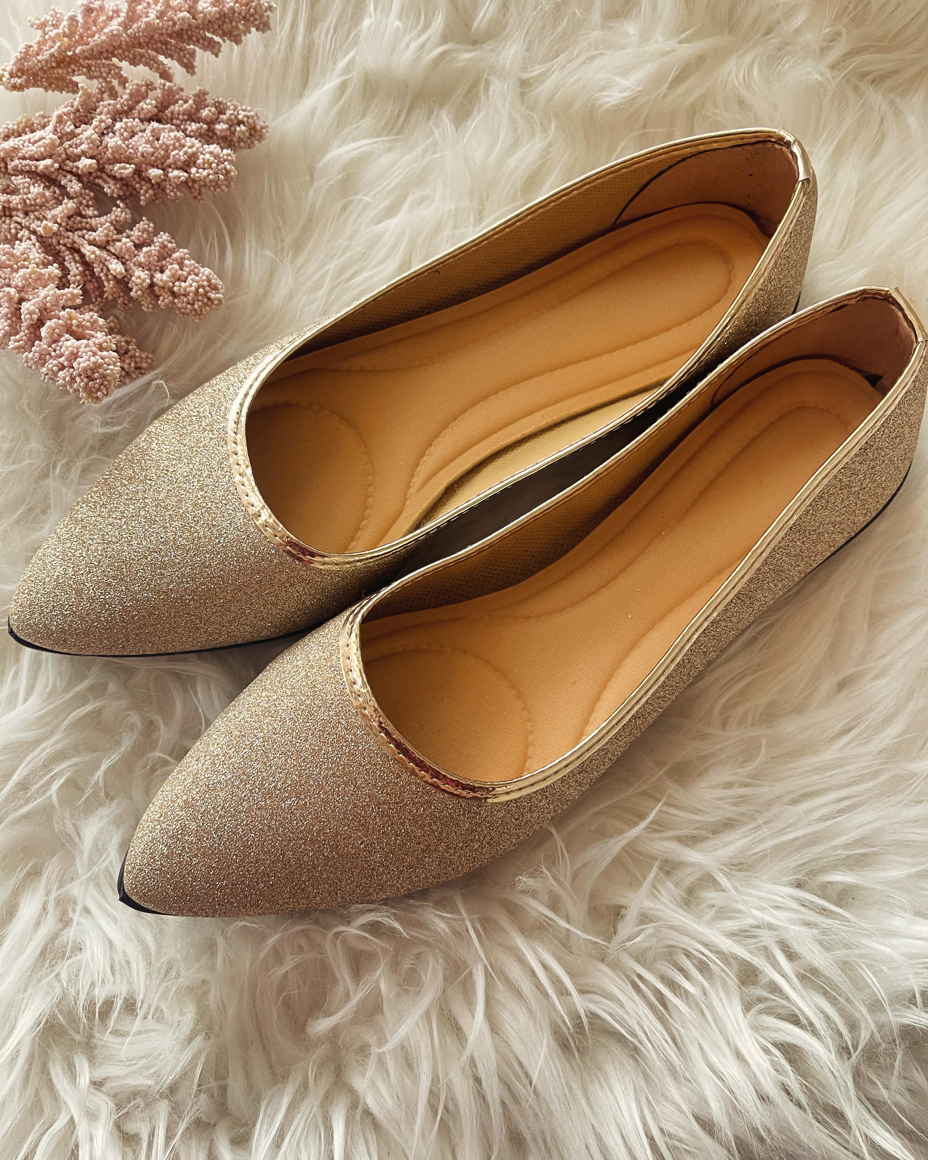 GOLDEN FANCY PUMPS