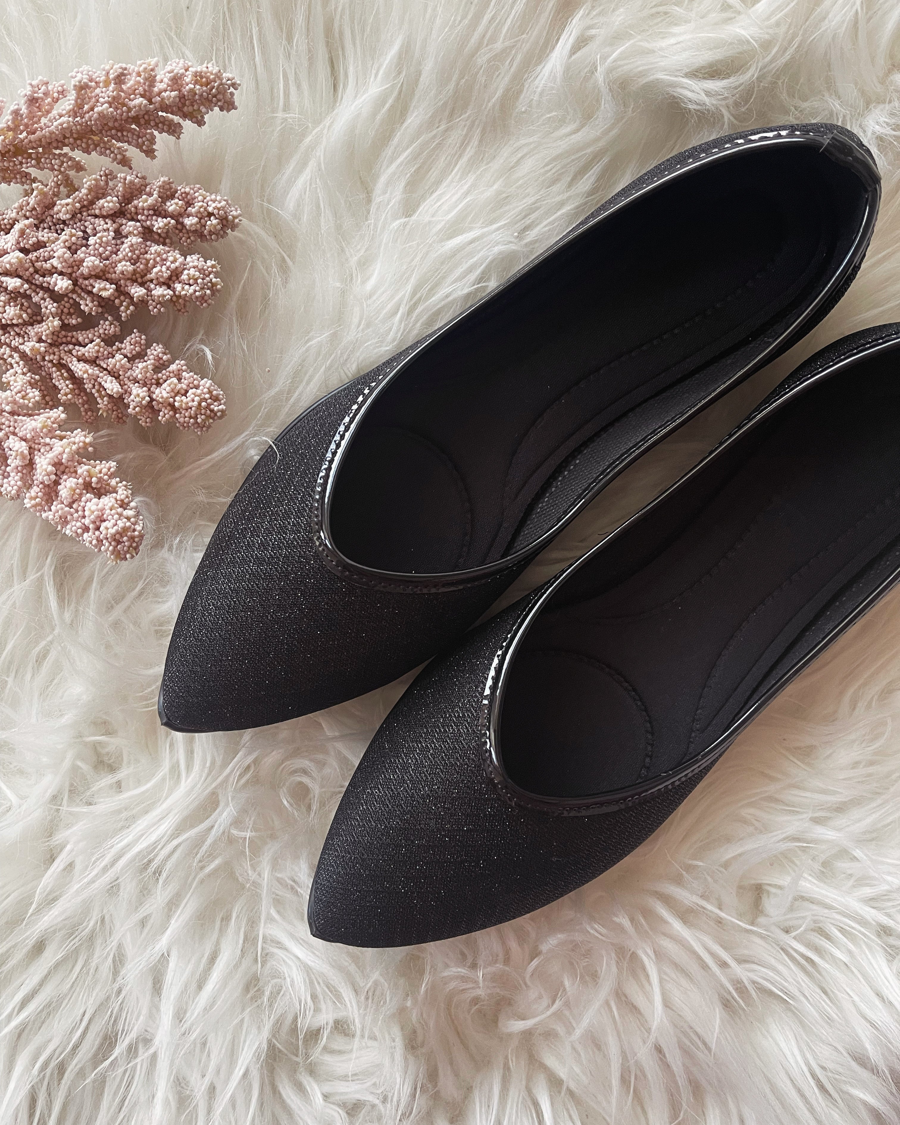 BLACK FANCY PUMPS