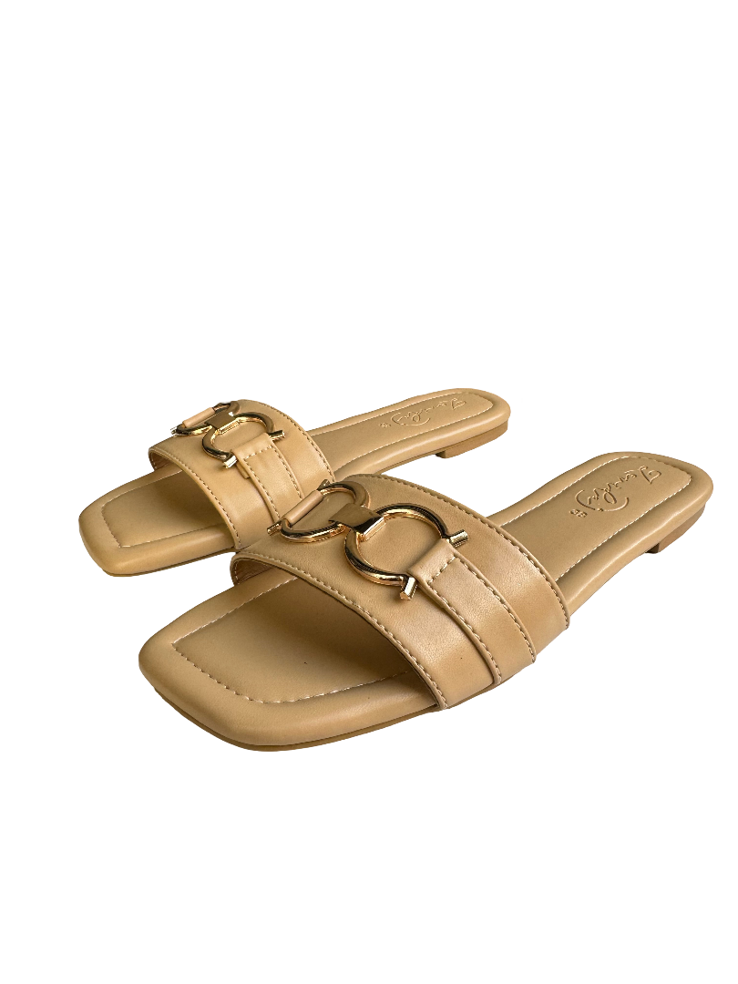 LIGHT CAMEL BUCKLE SLIDES